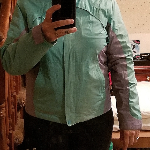 Wind River Jackets & Blazers - Rain jacquet 2 pieces small/medium